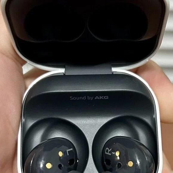 Samsung Galaxy Buds2 Great Condition
